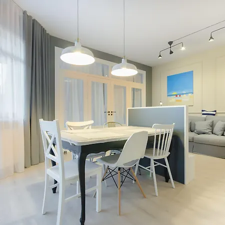 Apartment Dom & House Neptun Park Comfort